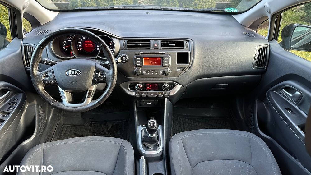 Kia Rio 1.1 CRDI Business Line - 11