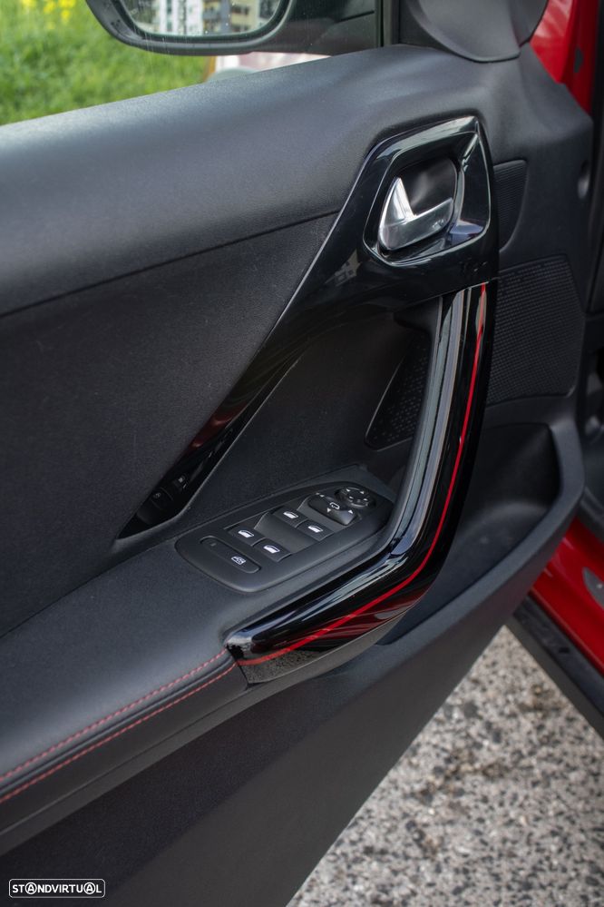 Peugeot 2008 PureTech 110 Stop&Start GT-Line Edition - 8