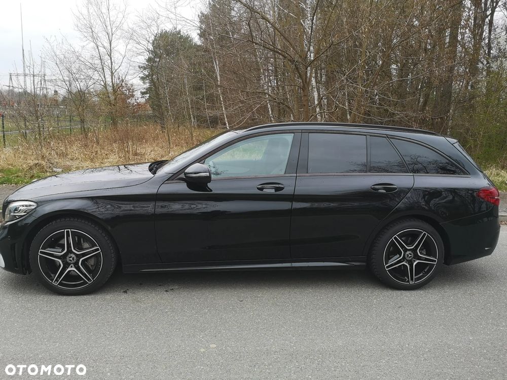 Mercedes-Benz Klasa C 400 4Matic 9G-TRONIC AMG Line - 23
