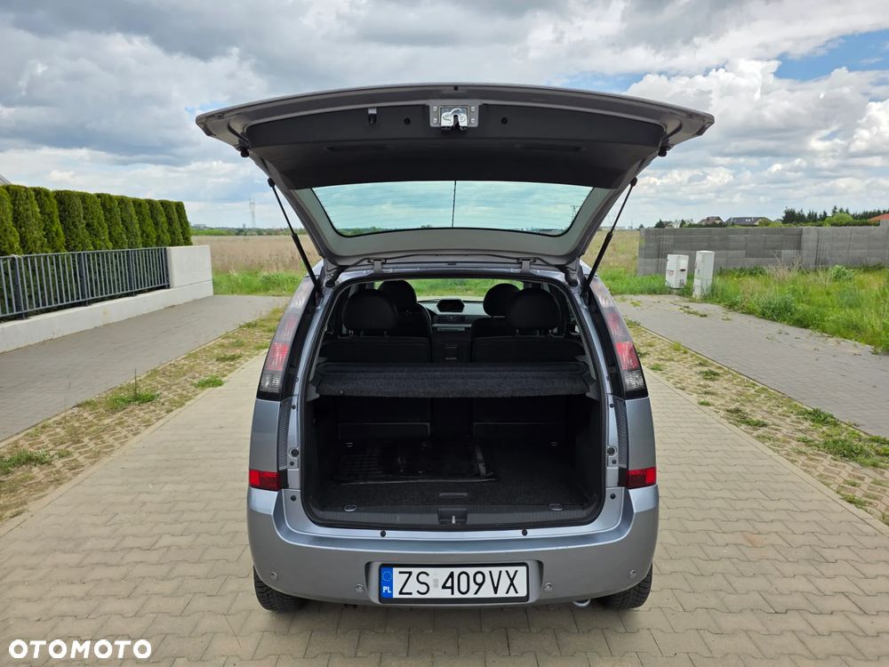 Opel Meriva 1.6 Cosmo MTA - 19