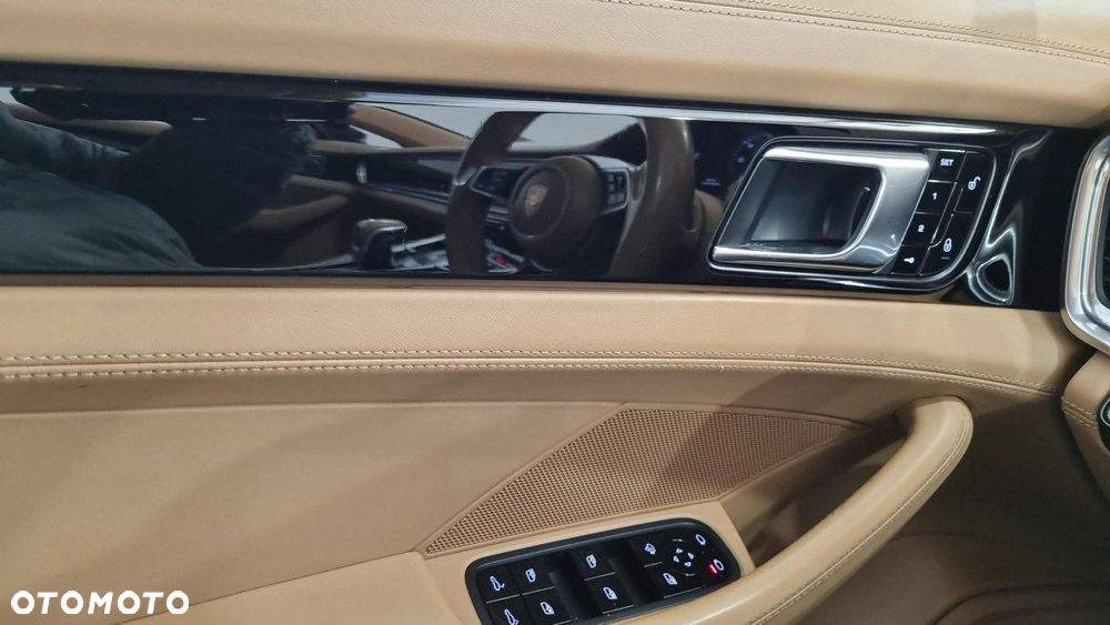 Porsche Panamera 4S Diesel - 21