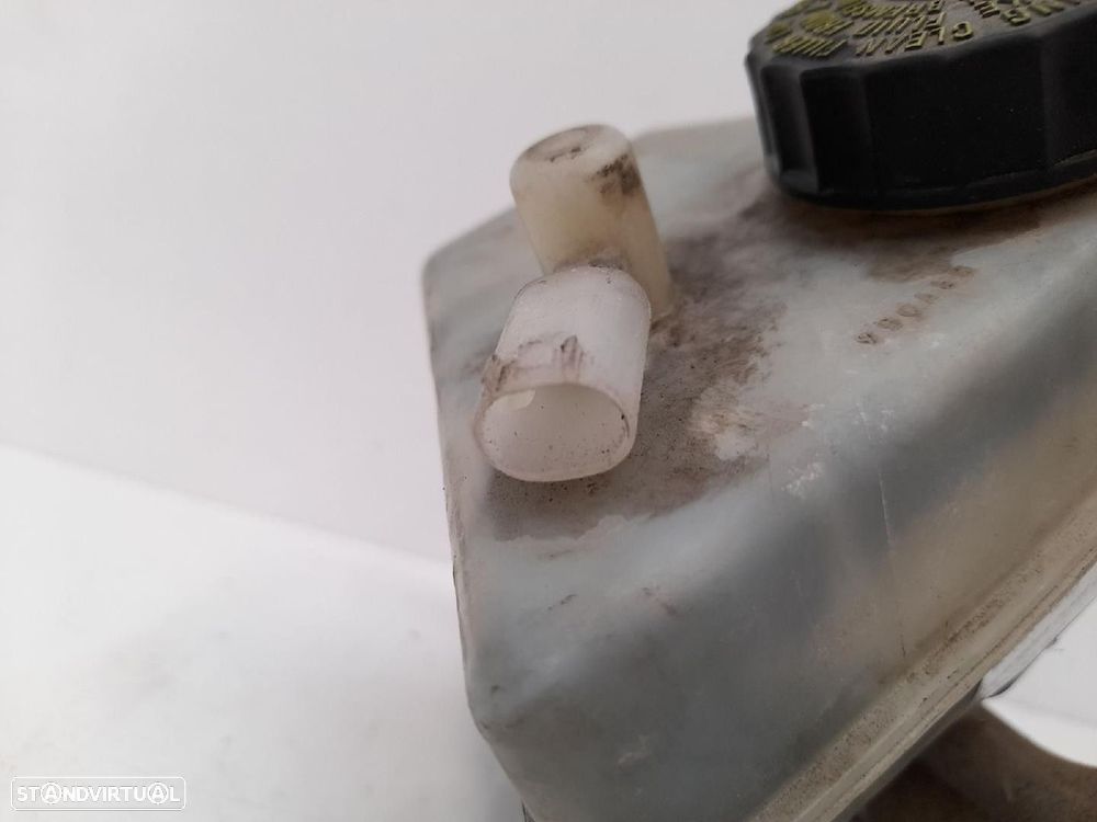 BOMBA TRAVÃO MERCEDES-BENZ CLASSE C COUPÉ 2001 - 4