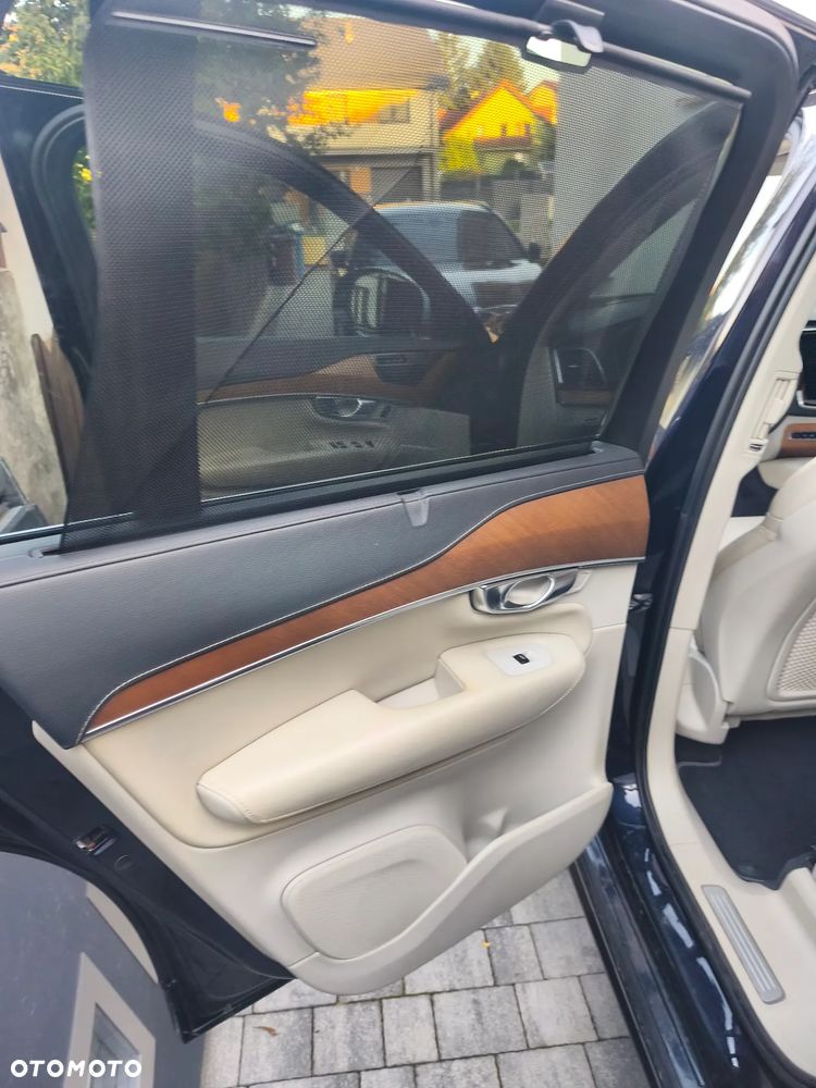 Volvo XC 90 - 16