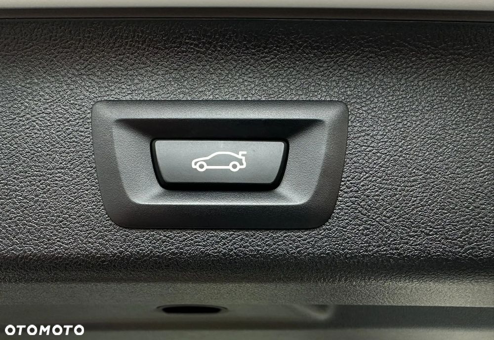 BMW Seria 5 520d xDrive - 40