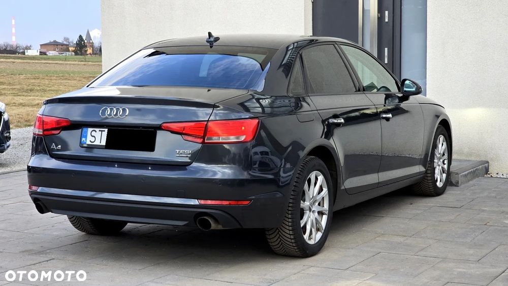Audi A4 Limousine - 16