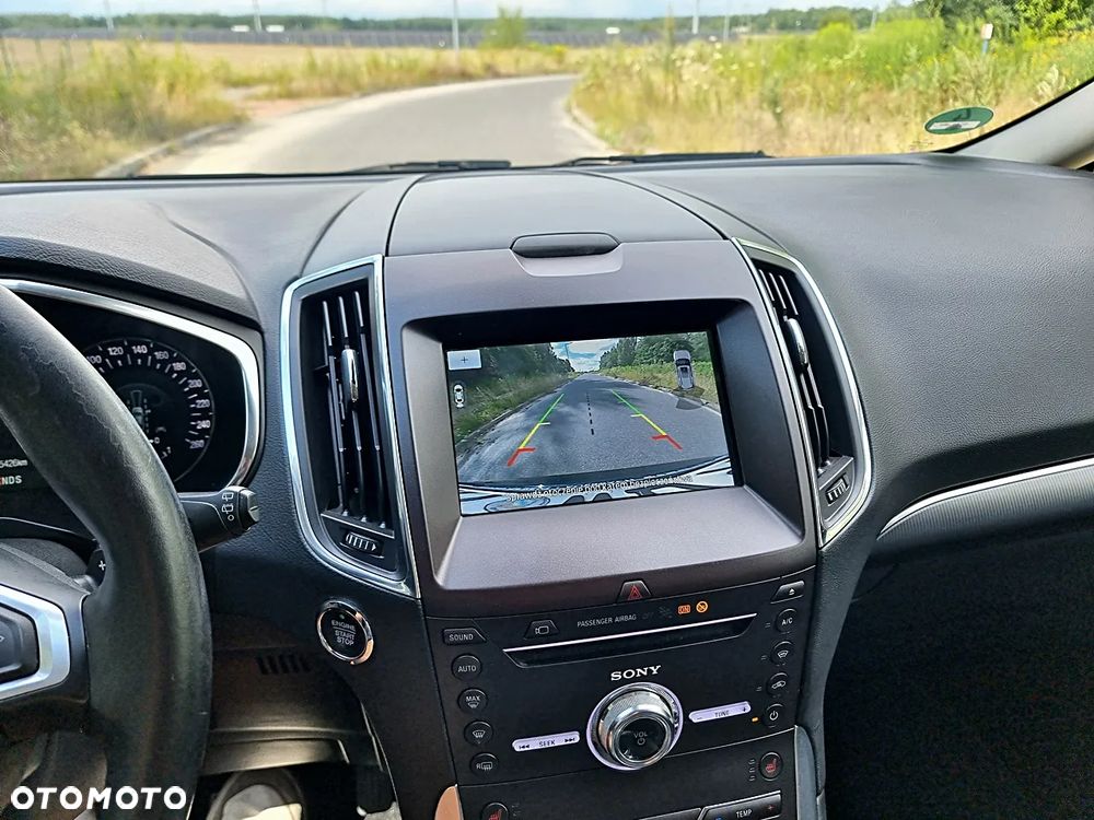 Ford S-Max - 22