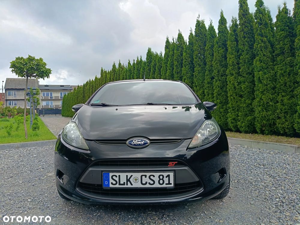 Ford Fiesta - 2