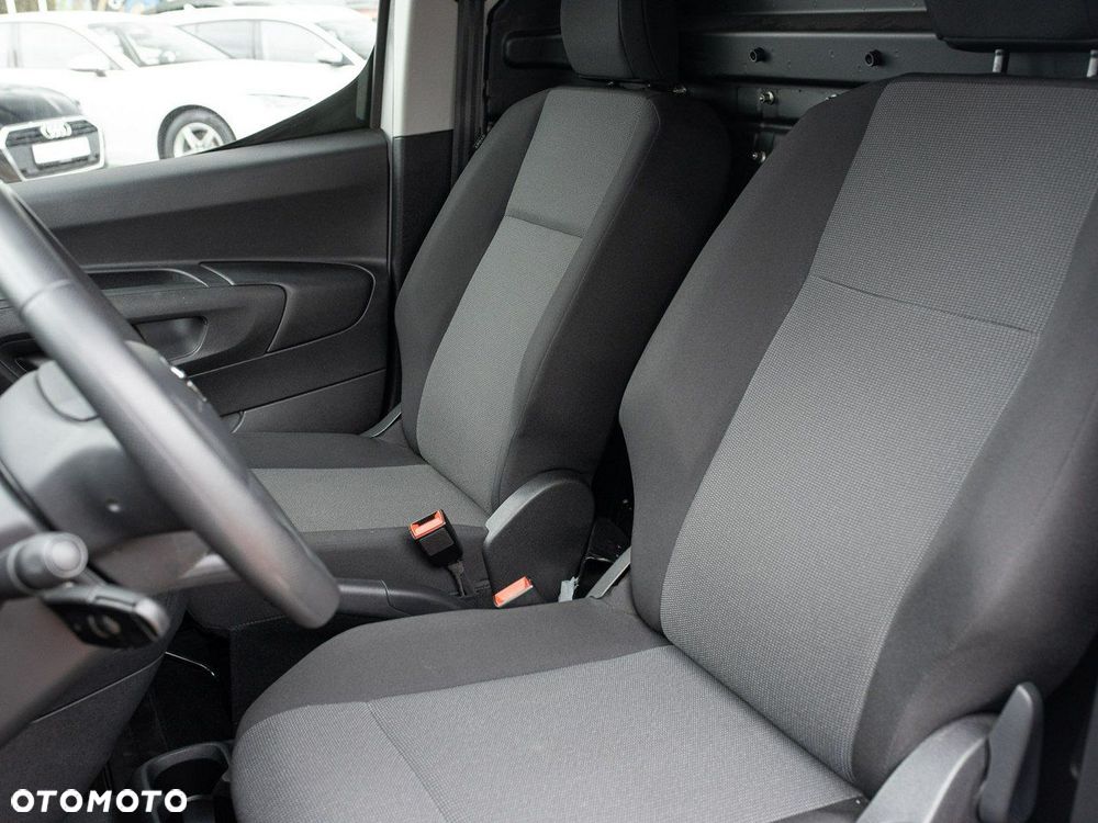 Toyota Proace City - 12