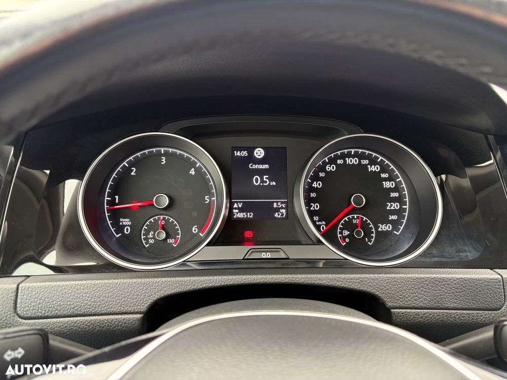 Volkswagen Golf 2.0 TDI (BlueMotion Technology) Comfortline - 24