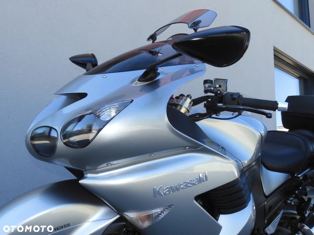 Kawasaki ZZR - 28