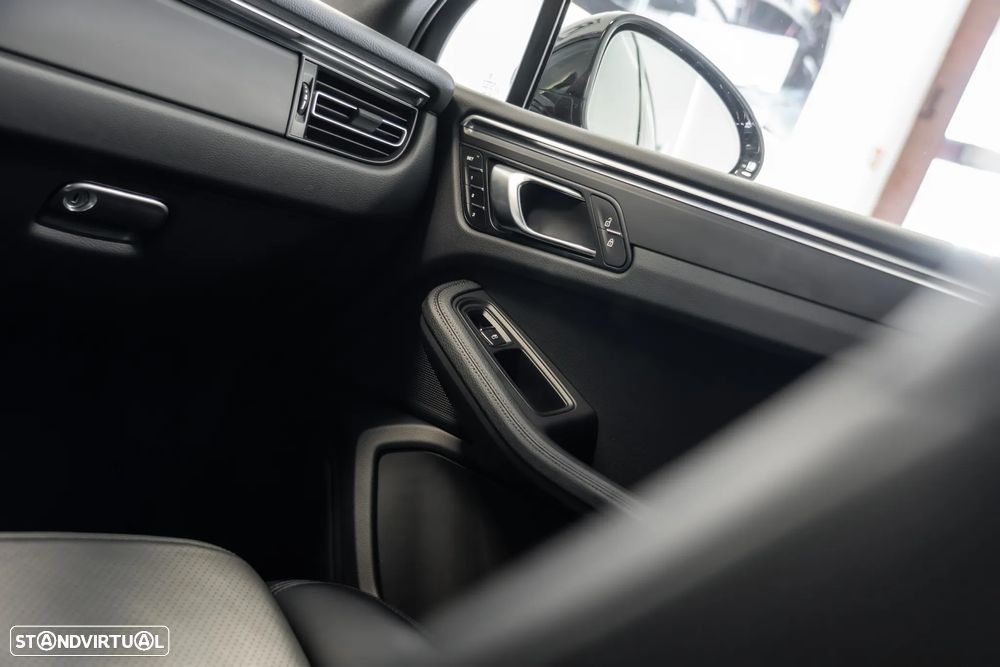Porsche Macan Standard - 26