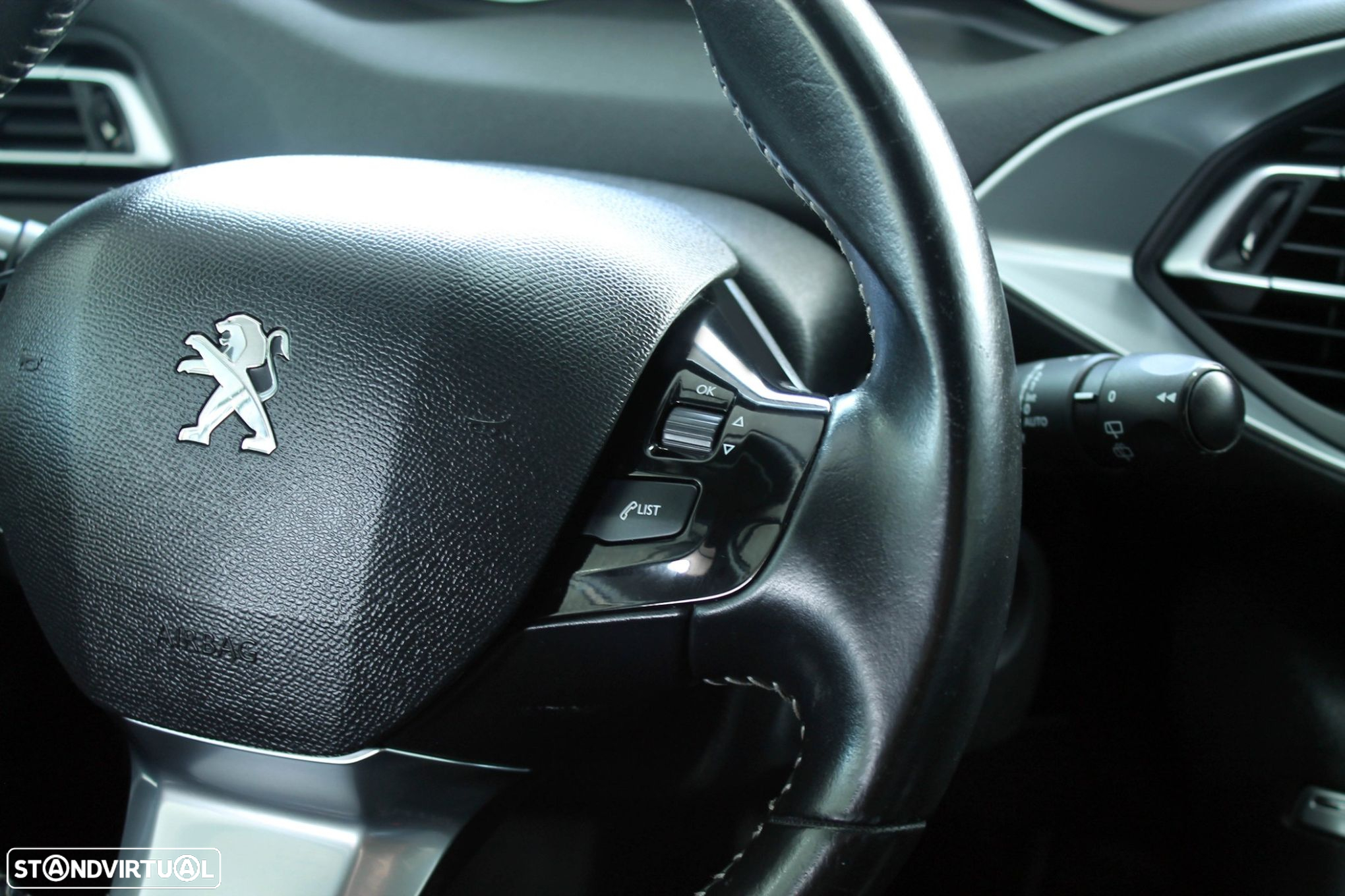 Peugeot 308 SW 1.5 BlueHDi Style - 24