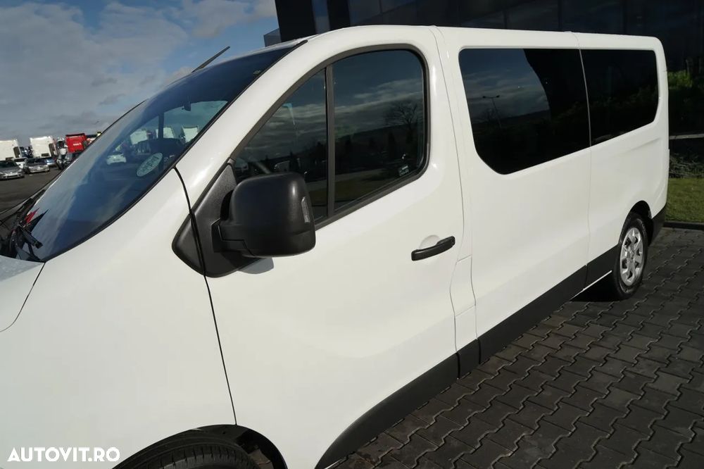 Renault TRAFIC III / AUTOBUS / 9 LOCURI / 90.000 KM / PRIMUL PROPRIETAR / SHOWROOM POLONESE / 2022 / - 10