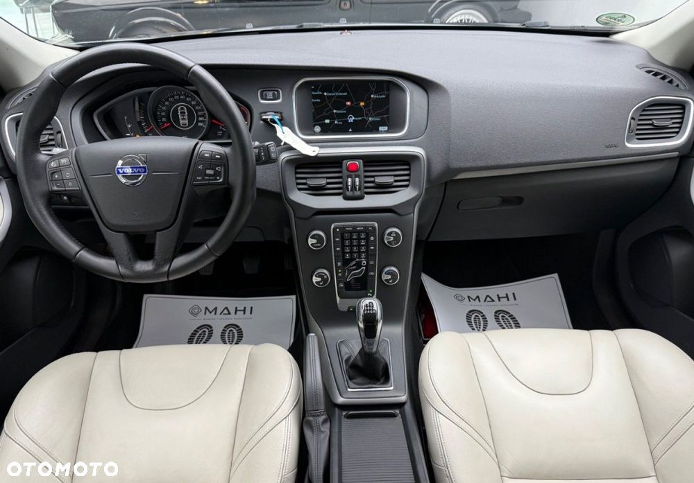 Volvo V40 D2 Kinetic - 20