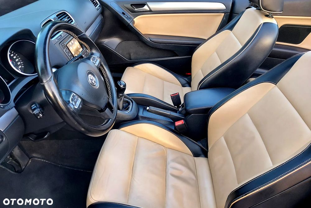Volkswagen Golf Cabrio 2.0 TDI BlueMotion Technology Exclusive - 23