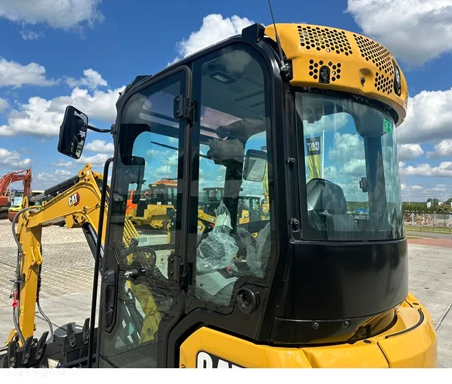 Caterpillar 302.7 CR - 23