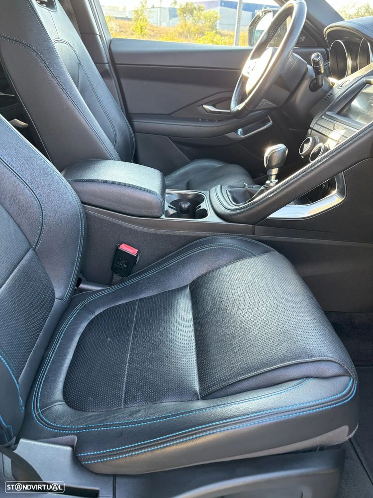 Jaguar E-Pace 2.0 i4D R-Dynamic S - 9