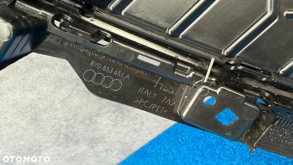 AUDI A3 8Y 2020+ ATRAPA GRILL BLACK LINE 8Y0853651A ATR/IP/4E NASZ NUMER MAGAZYNOWY : ATR/IP/4E NUMER FABRYCZNY SERWISOWY : 8Y0853651A CZĘŚĆ JEST ORYGINALNA - 5