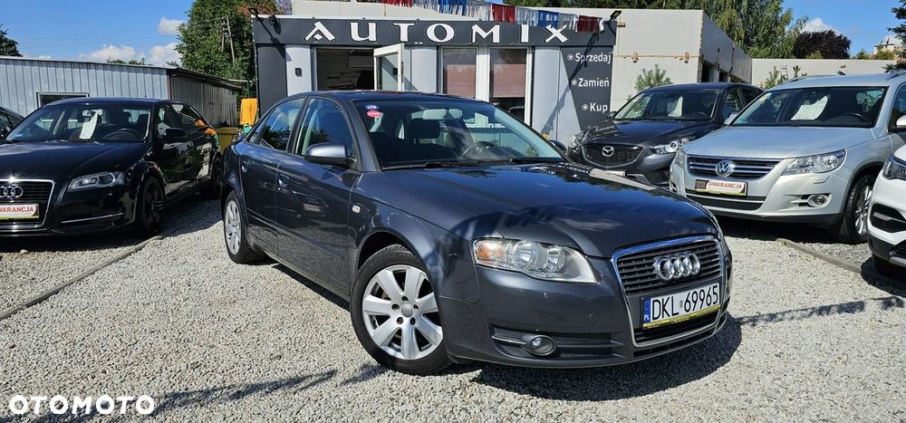 Audi A4 Limousine - 8