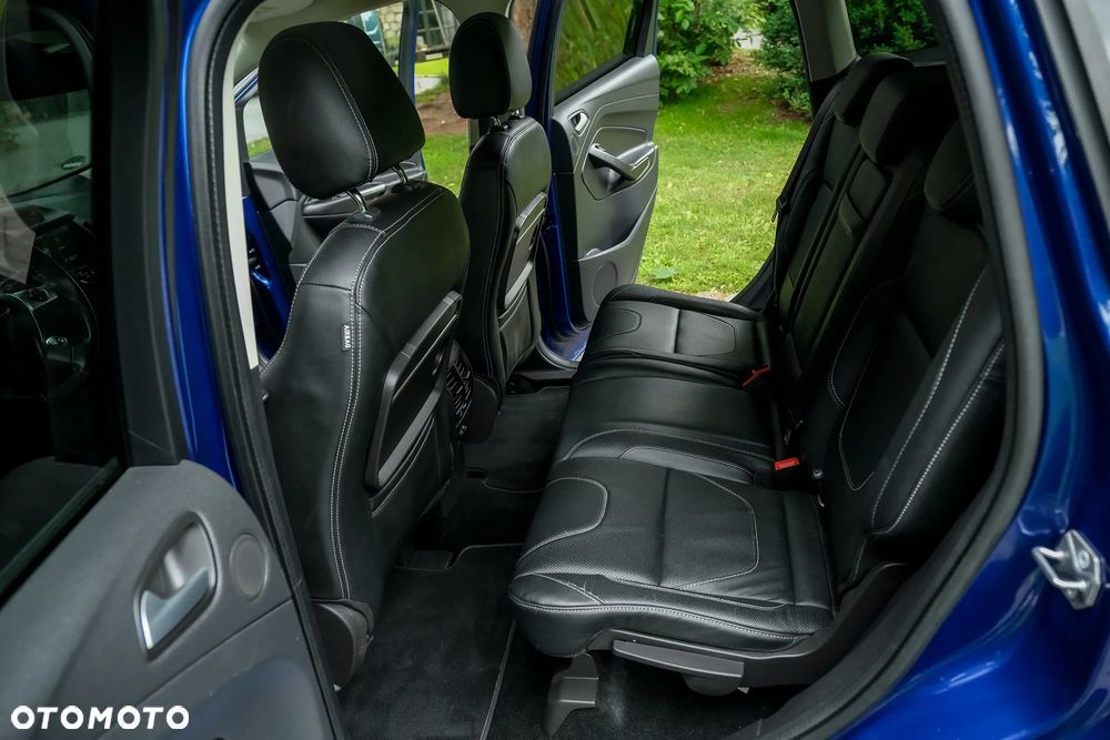 Ford Kuga 2.0 TDCi 4x4 ST-Line - 24