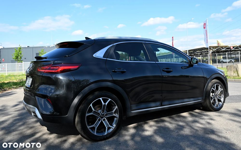 Kia XCeed - 25