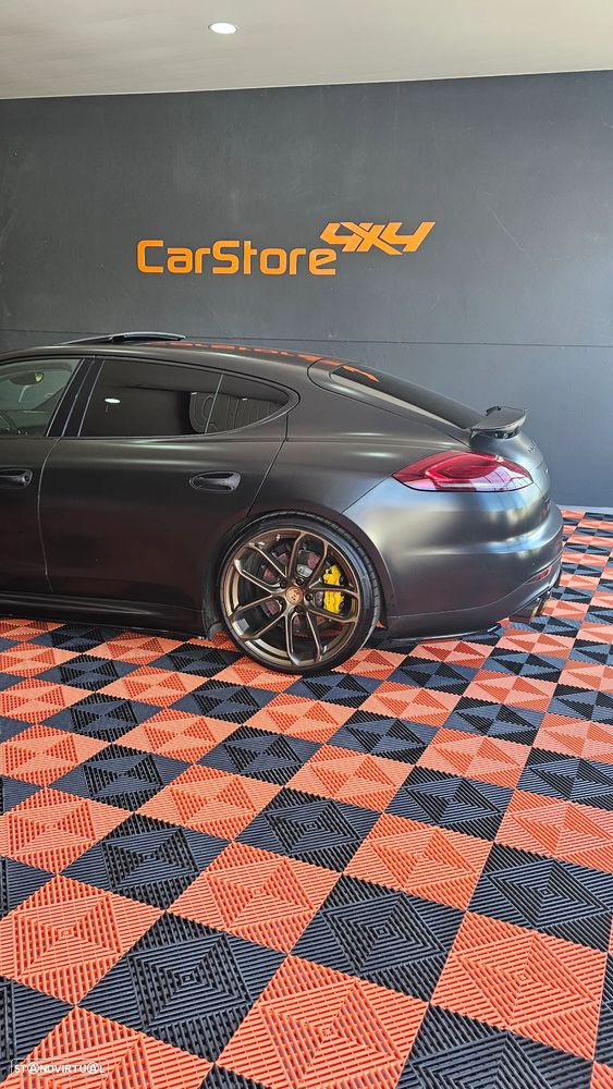 Porsche Panamera Turbo S PDK - 57