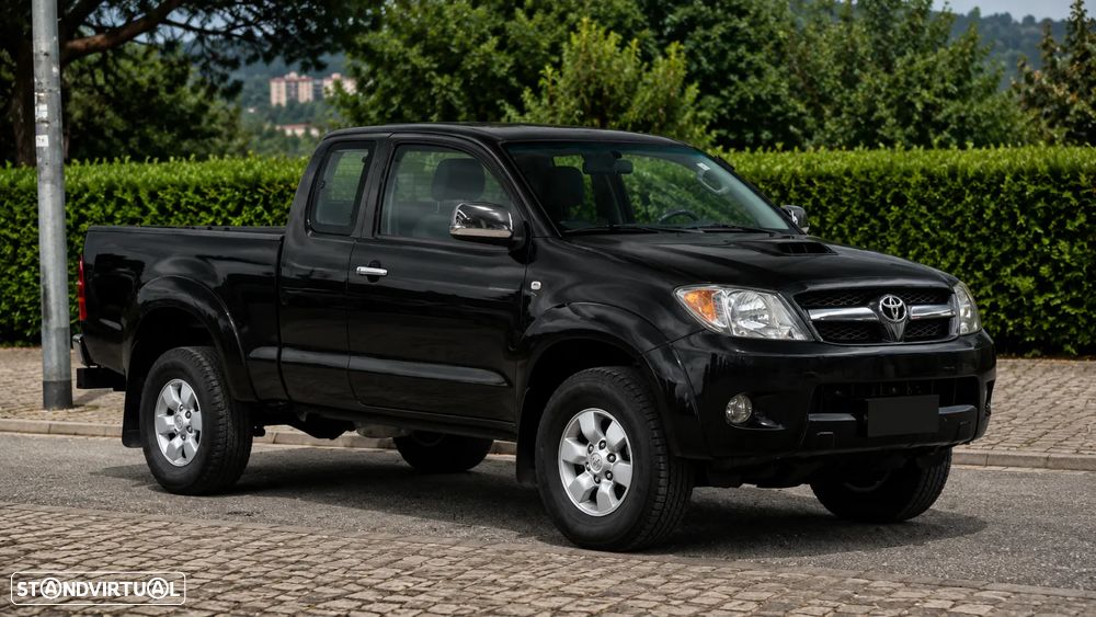 Toyota Hilux 2.5 D-4D 4WD CE AC - 1