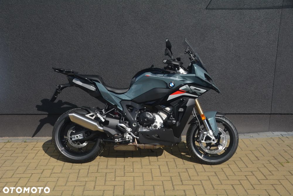 BMW XR - 3