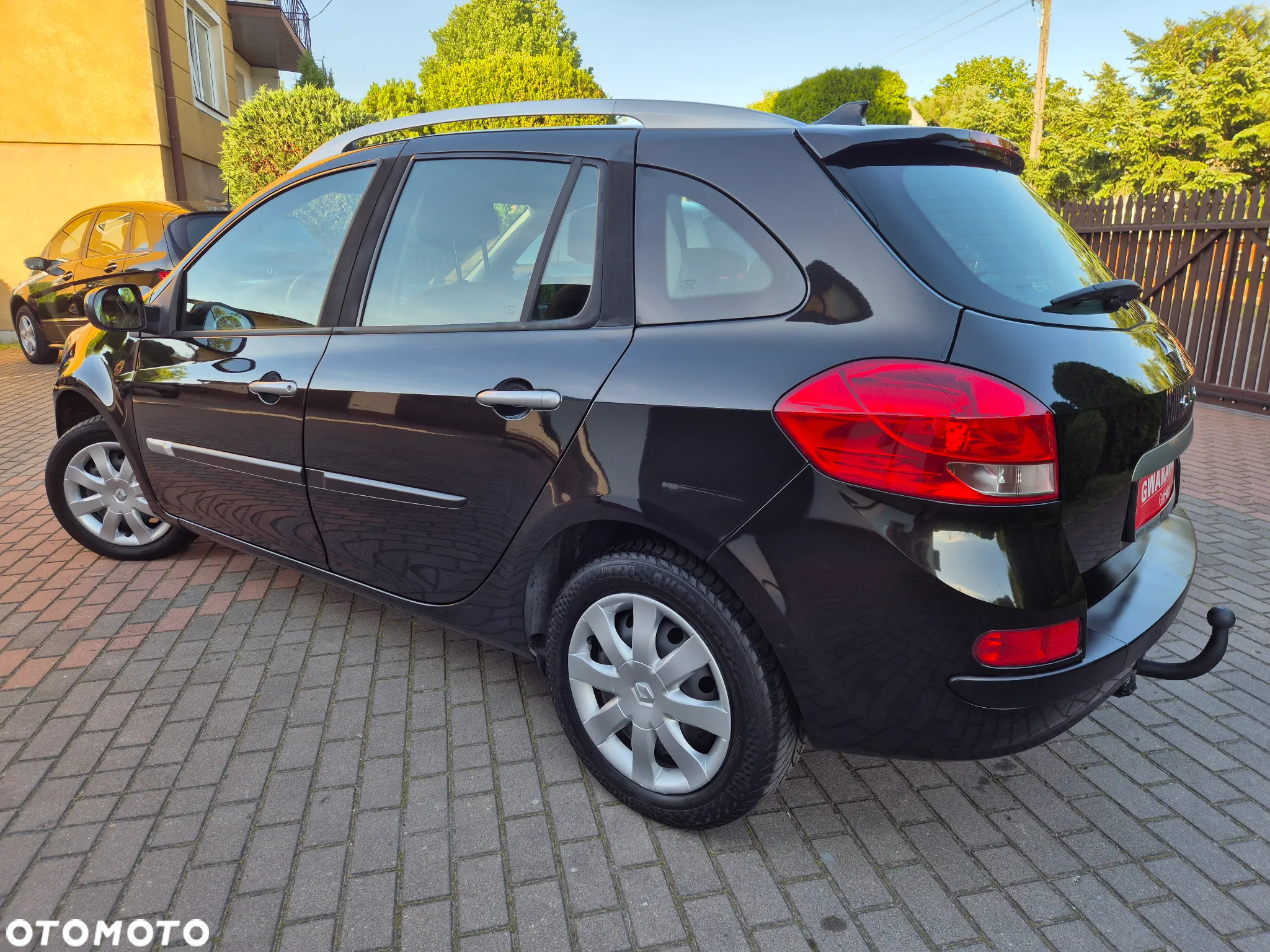 Renault Clio 1.2 16V 75 Expression - 10