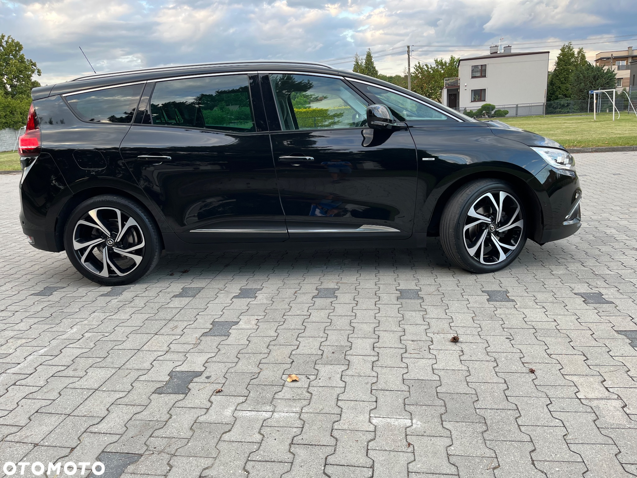 Renault Grand Scenic - 29