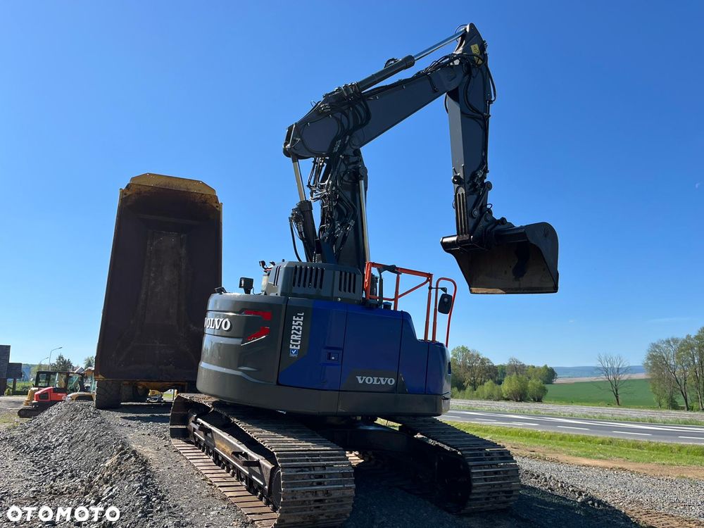 Volvo ECR235EL - 14