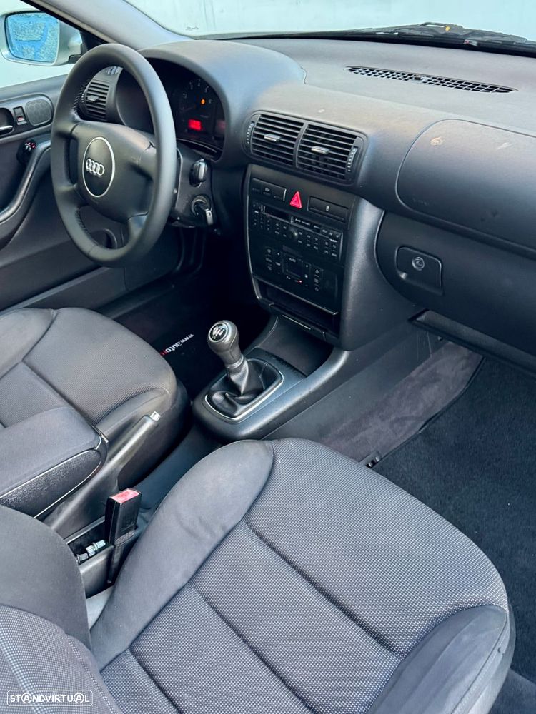 Audi A3 1.6 Attraction - 9