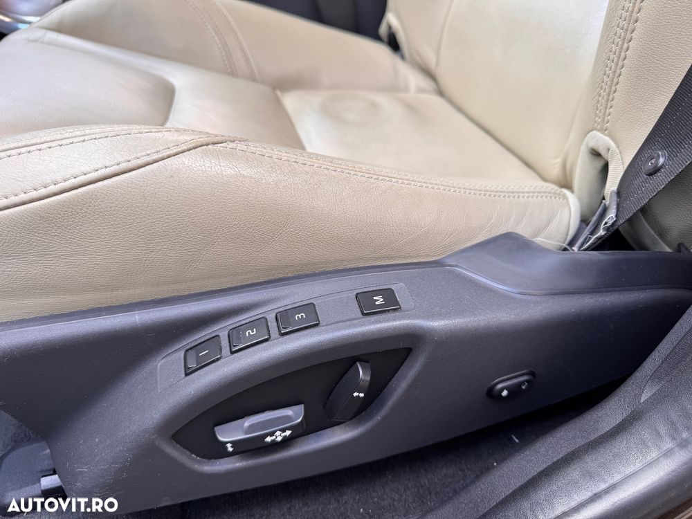 Volvo XC 60 - 21