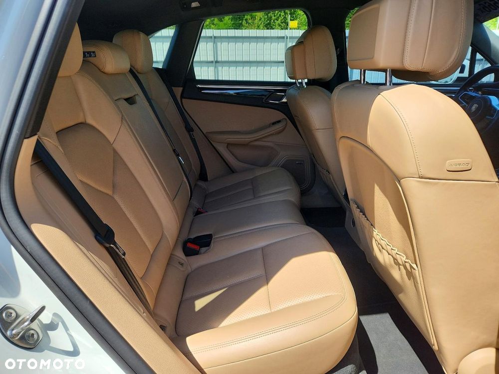 Porsche Macan Standard - 10