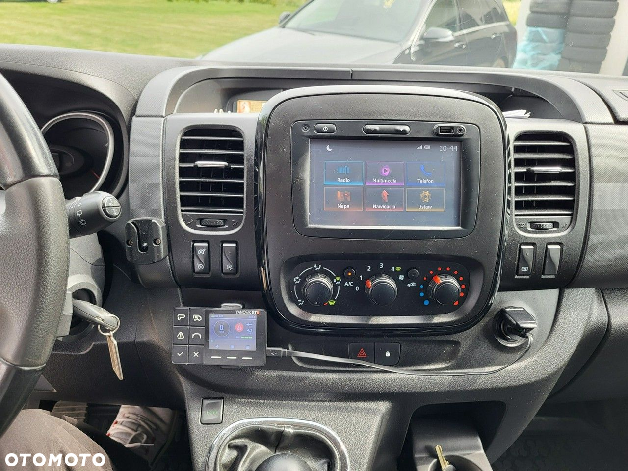 Opel Vivaro - 10