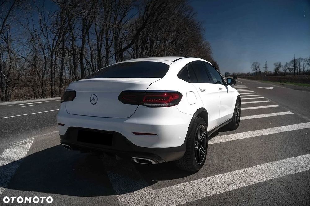 Mercedes-Benz GLC 300 4Matic 9G-TRONIC AMG Line - 7