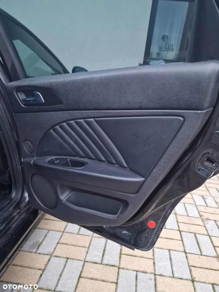 Alfa Romeo 159 1.9 JTDM 16V DPF ti - 29