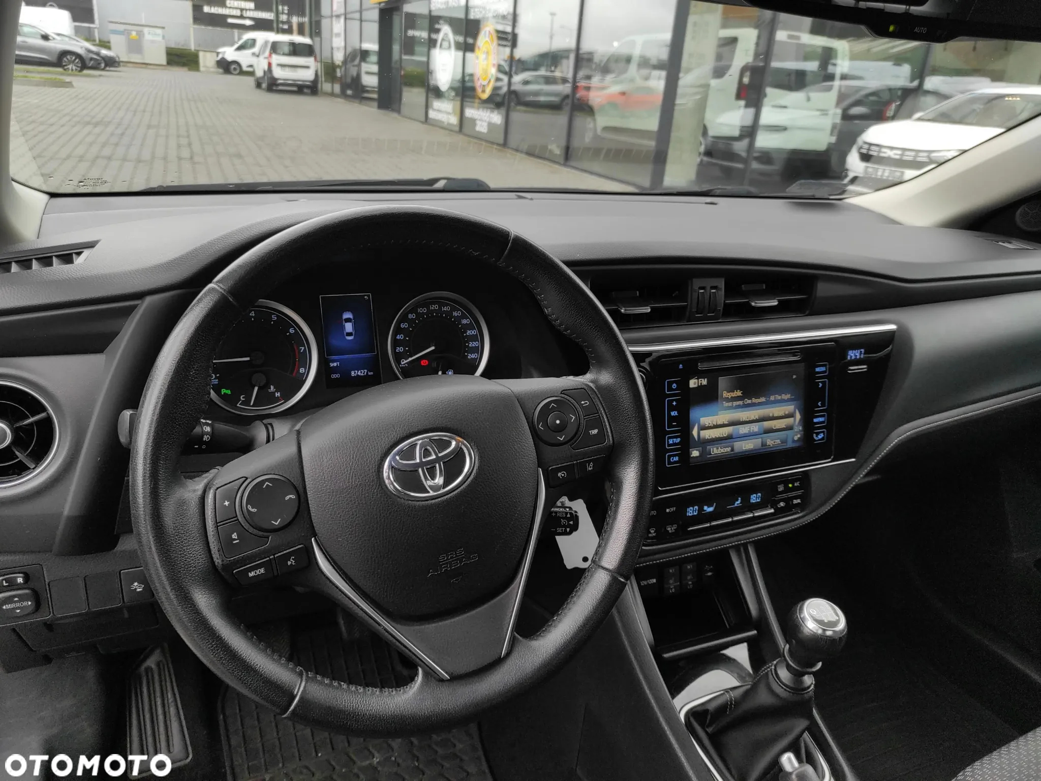 Toyota Corolla 1.6 Comfort - 13