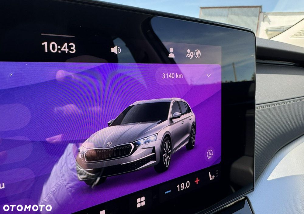 Skoda Octavia 1.5 TSI mHEV Selection DSG - 21
