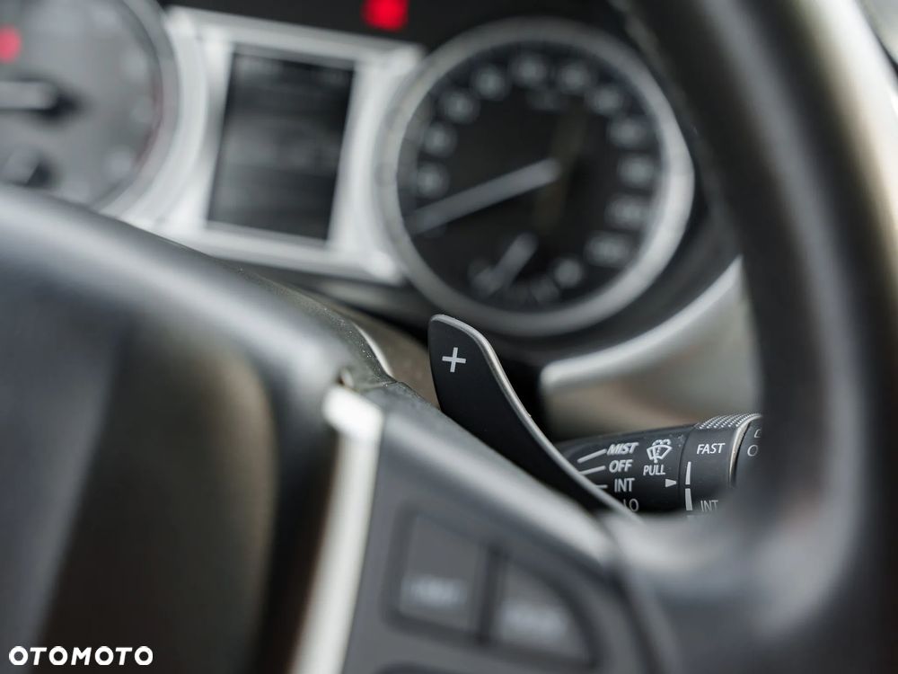 Suzuki Vitara 1.6 XLED 2WD - 24