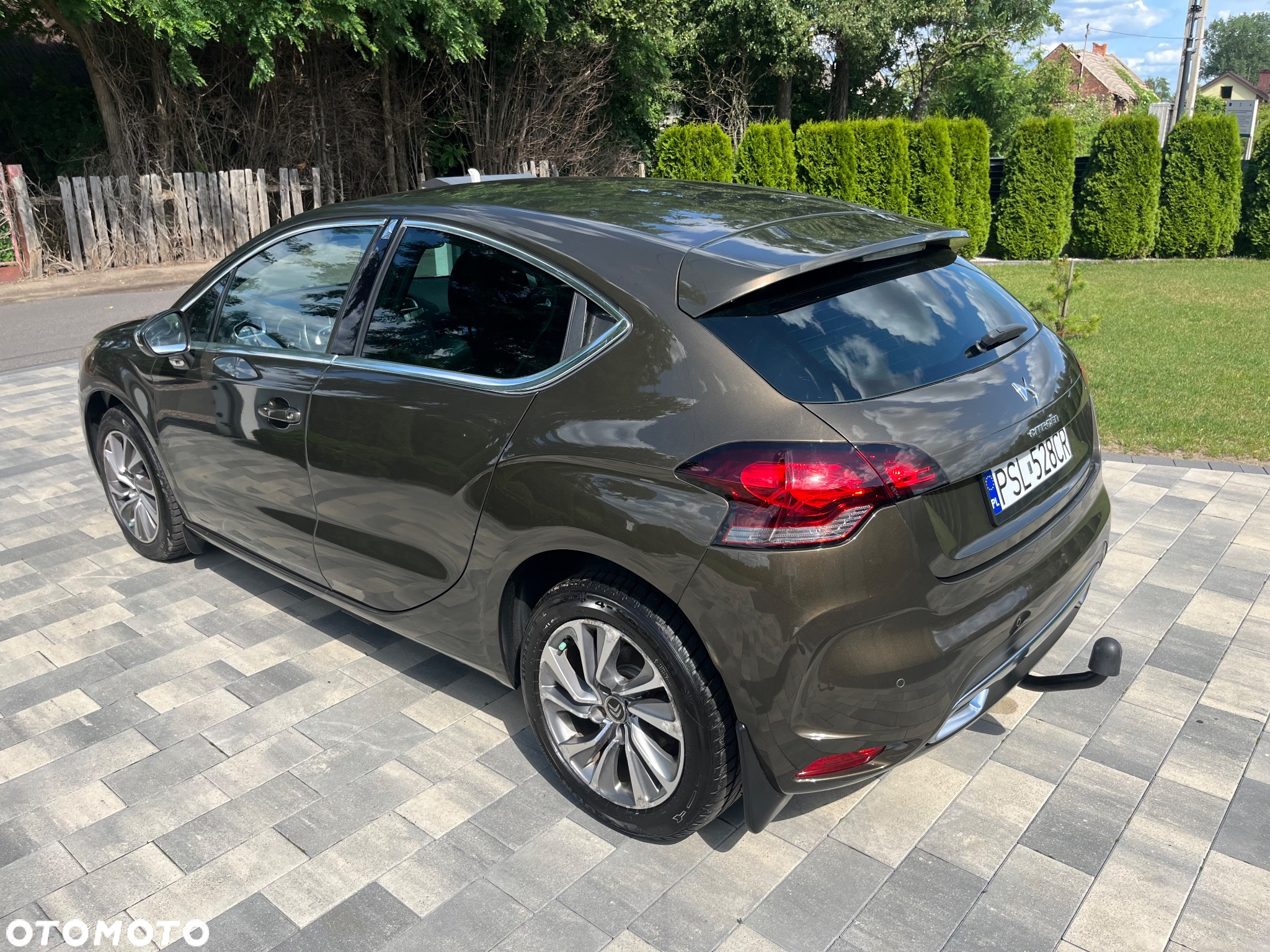 Citroën DS4 1.6 e-HDi SoChic MCP - 3