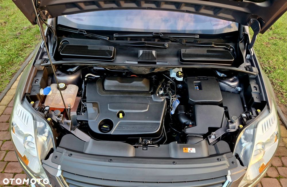 Ford Kuga 2.0 TDCi 4WD Titanium Plus - 36