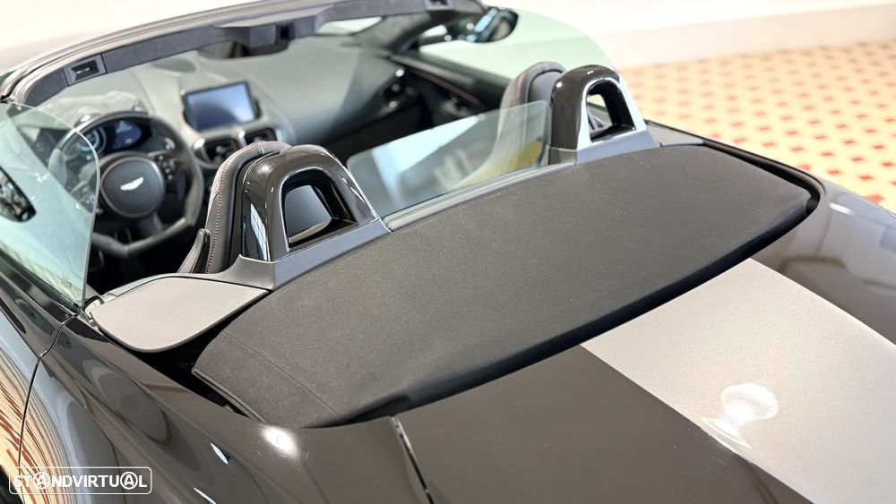 Aston Martin Vantage Roadster V8 F1 Edition - 18