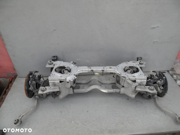 OŚ TYLNA BELKA TYŁ ZAWIESZENIE PEUGEOT 3008 II HYBRYDA
