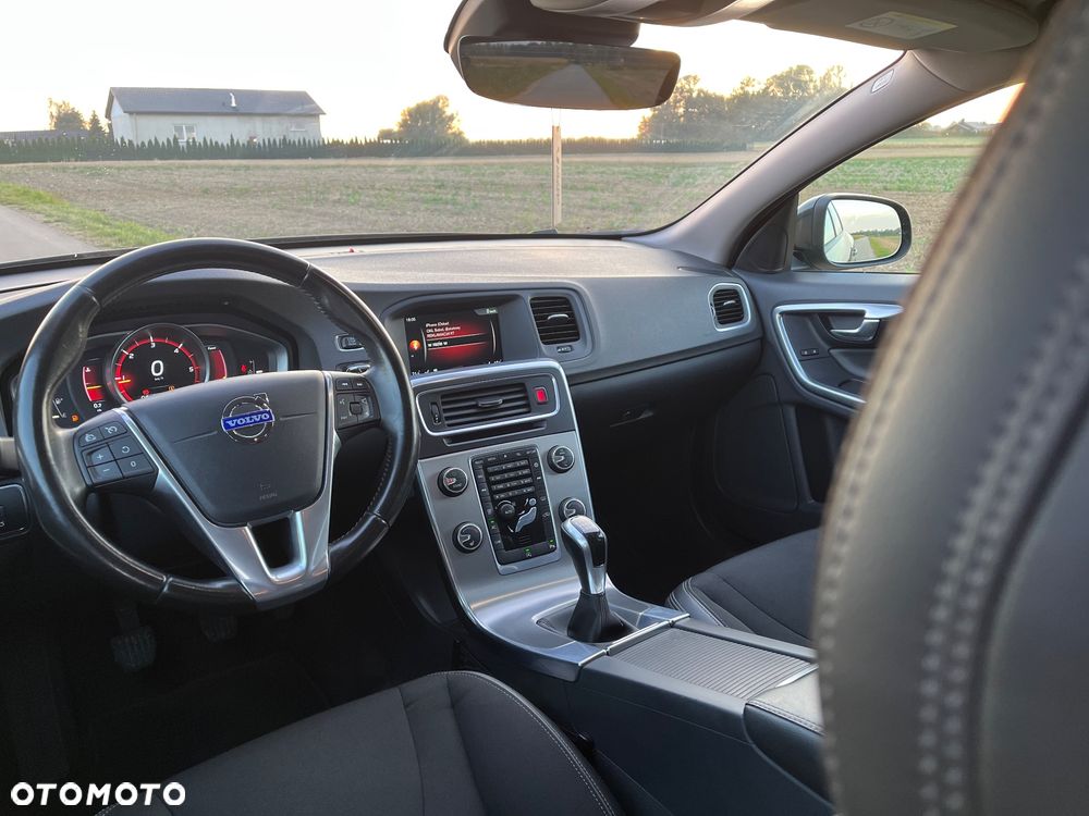 Volvo V60 D3 Drive-E Summum - 18