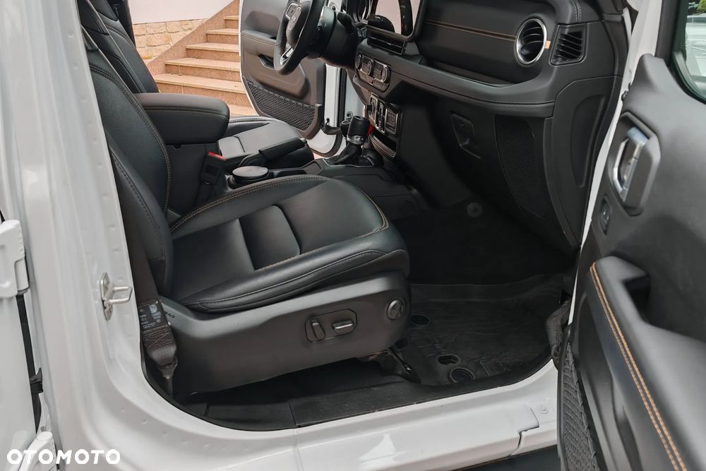 Jeep Wrangler Unlimited GME 2.0 Turbo Sahara - 10