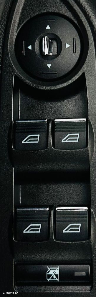 Ford Kuga 2.0 TDCi 4x4 Trend - 12