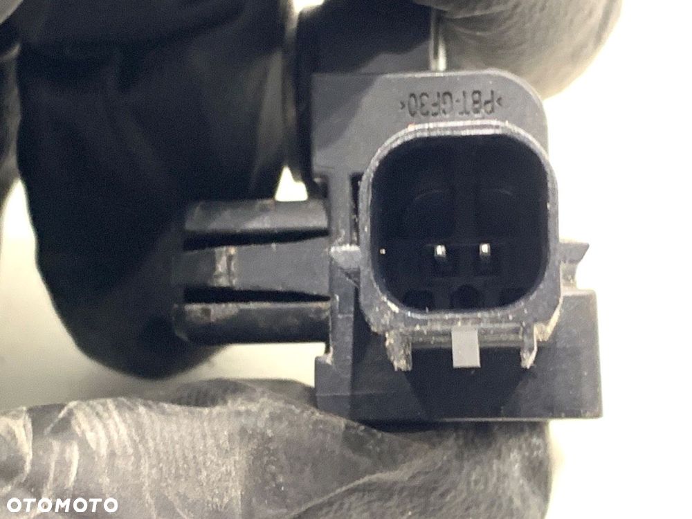 CZUJNIK UDERZENIOWY  FORD TRANSIT COURIER B460 Nadwozie pełne/minivan 2014 - 2022 1.0 EcoBoost 74 - 3