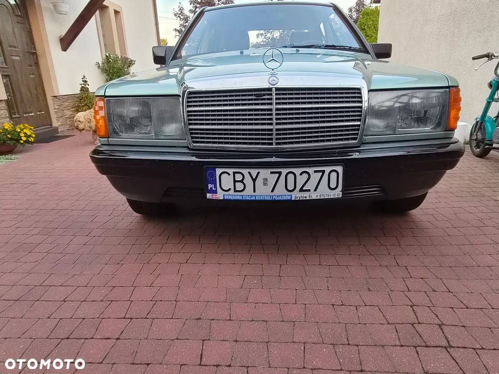Mercedes-Benz W201 (190) - 3