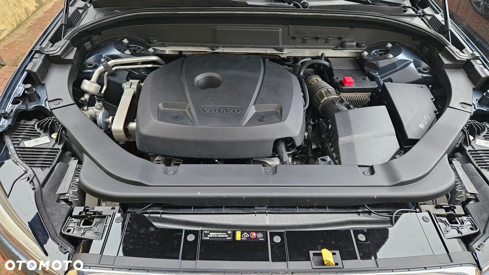 Volvo XC 60 T6 AWD Geartronic Momentum Pro - 18